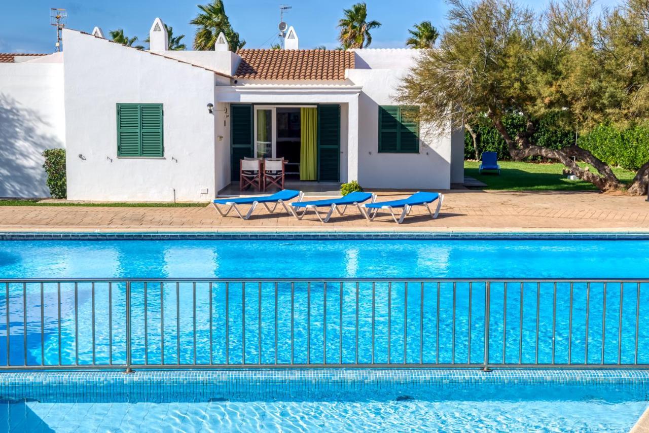 Apartamentos Las Golondrinas Cala en Bosch Dış mekan fotoğraf